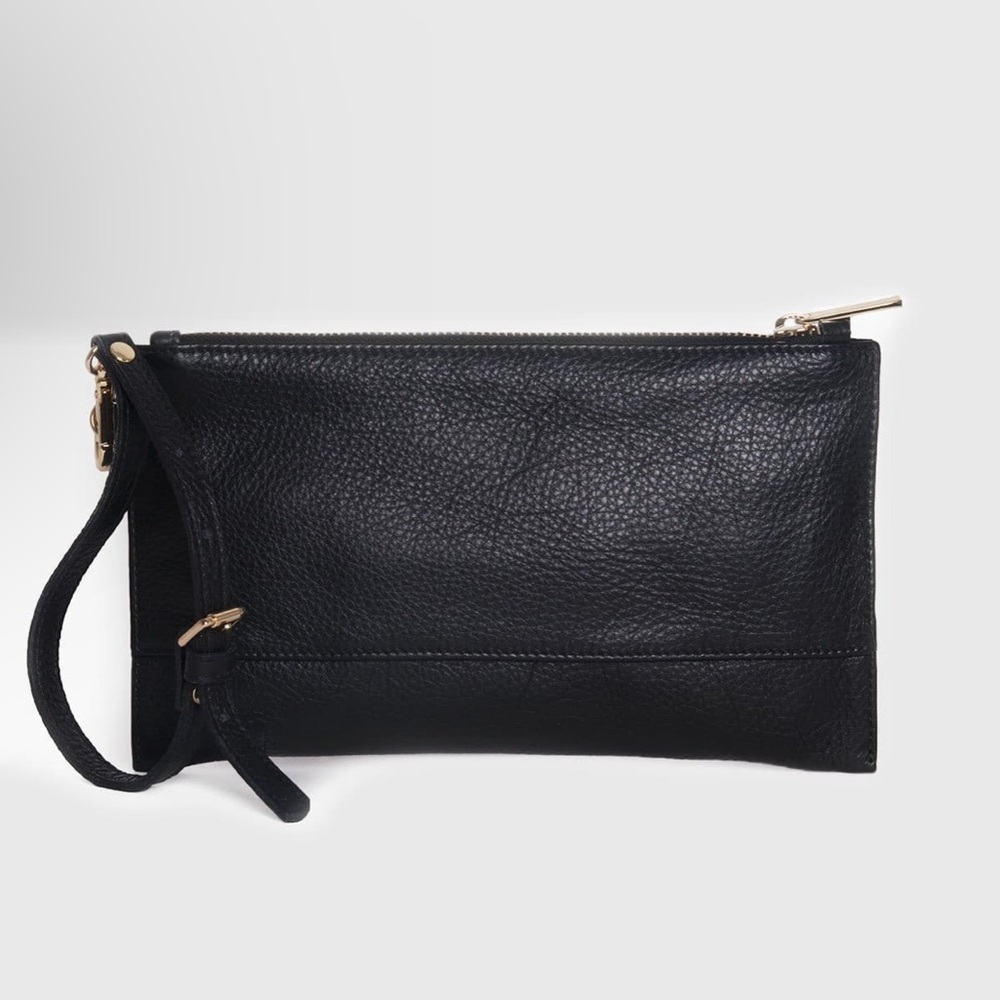 Pietro NYC wristle leather black bag very good condition